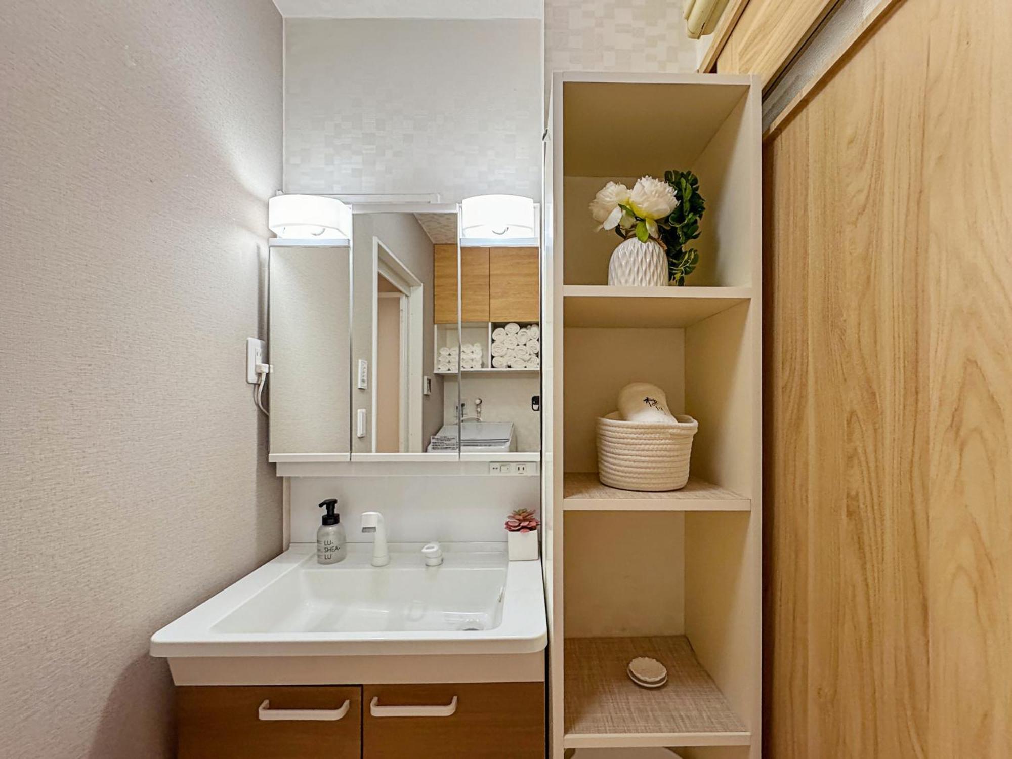 桜の川17 Ueno 5mins Ueno Zoo Three Storey Detached House Then 13 People * 东京
